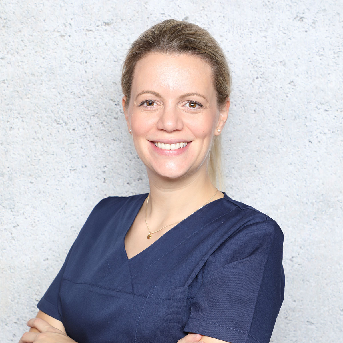 Zahnärztin Dr. Elisabeth Eisenbeiß Zahnärztin Dr. Elisabeth Eisenbeiß
